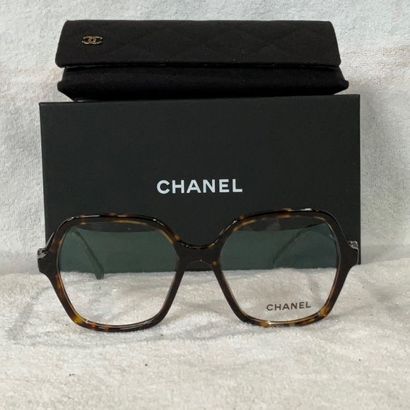 Chanel Tortoise Shell Eyeglasses - Picture 2 of 3